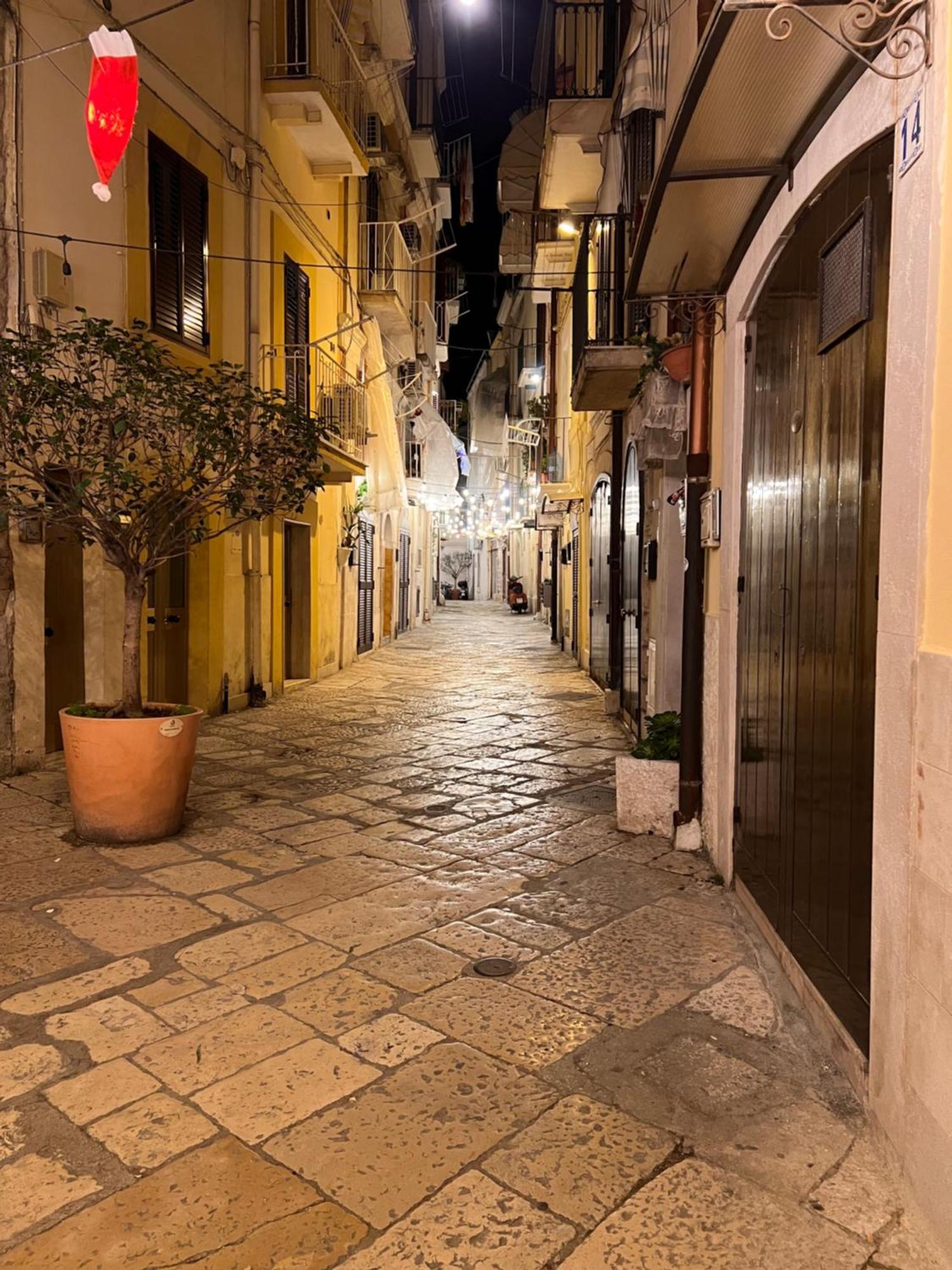 Dimora Le Scalette Apartment Bari Exterior foto